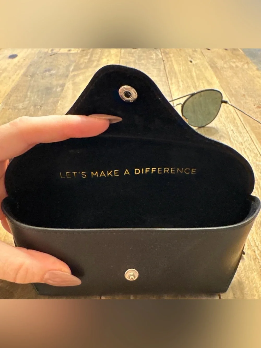 DIFF Eyewear Cruz Aviator Black Sunglasses Case included